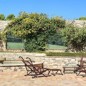 Hotel Ch\u00e2teau Les Crostes, Lorgues